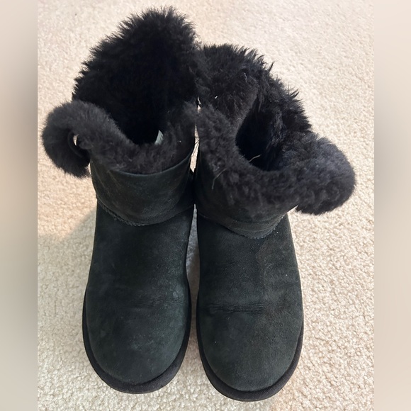 Ugg Bailey Button Short Boots, Black, 8M - Picture 2 of 10